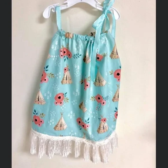 Teepee Dreams toddler dress - Picture 1 of 4